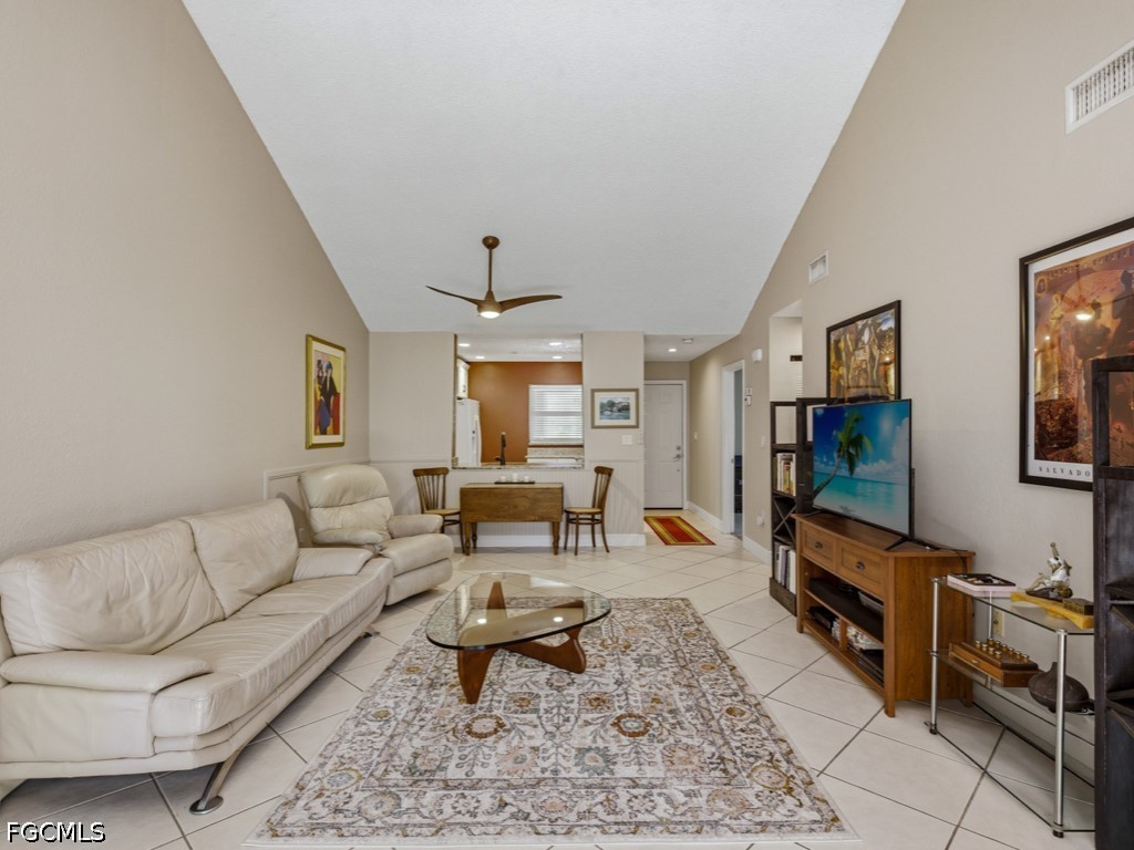 2 Bed Waterfront Home for Sale in Fort Myers, photo 8