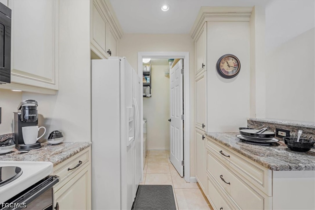 2 Bed Pool Home for Sale in Gullwing Condo, photo 8