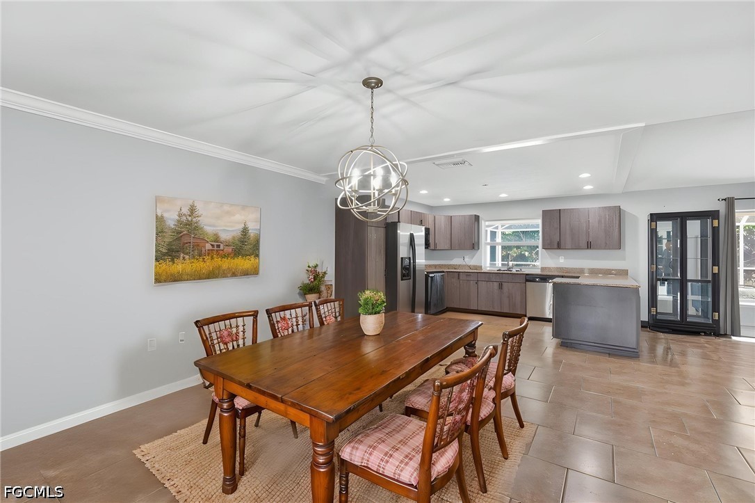 3 Bed Pool Home for Sale in Cape Coral, photo 8