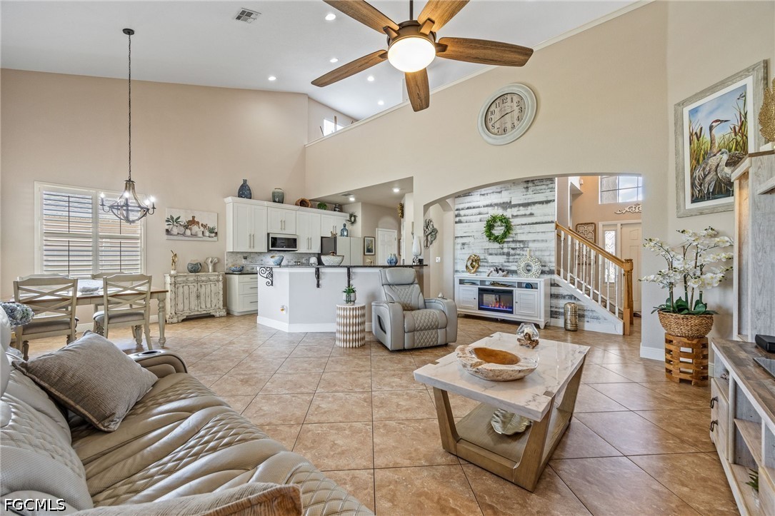 4 Bed SingleFamilyResidence for Sale in Cypress Cay, FL — photo 8