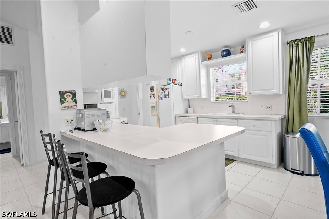 2 Bed Waterfront Home for Sale in San Remo, photo 8