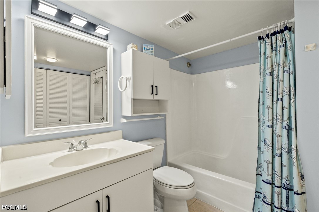 1 Bed Waterfront Home for Sale in Fort Myers Beach, photo 8