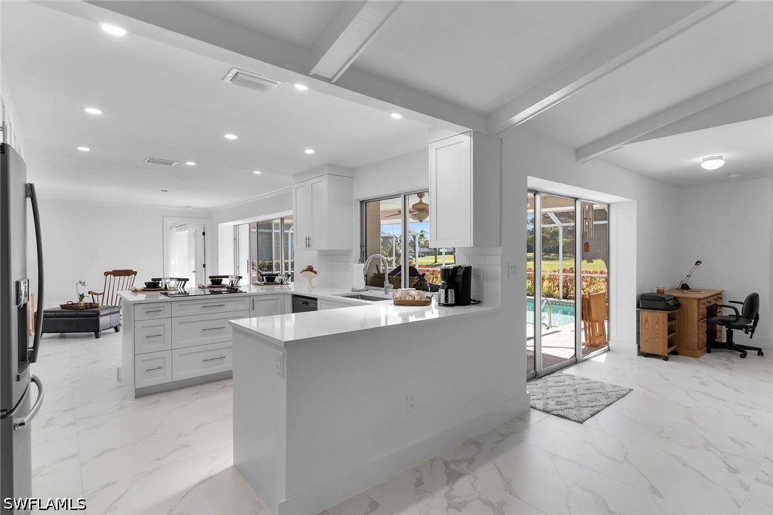 3 Bed Pool Home for Sale in Torrey Pines, photo 8