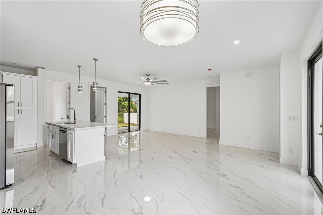 3 Bed SingleFamilyResidence for Sale in Port Charlotte, photo 8