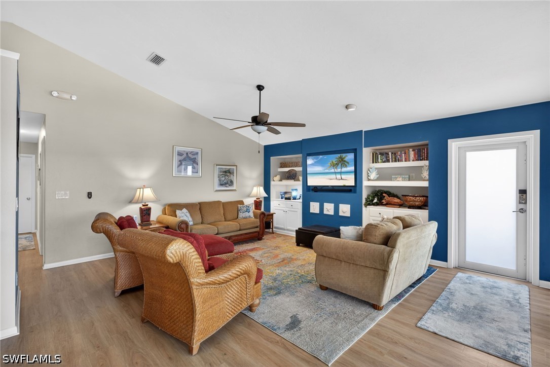 3 Bed Pool Home for Sale in Gulf Heights, photo 8