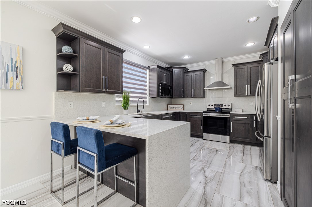 4 Bed Pool Home for Sale in Silverlakes, photo 8