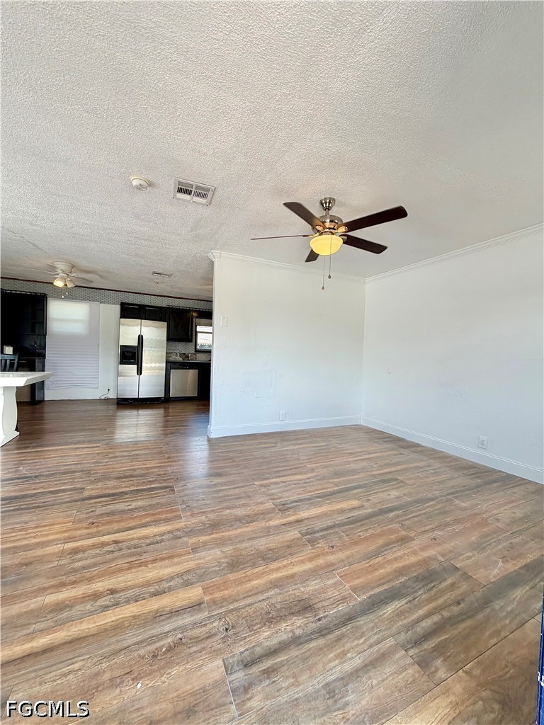 3 Bed SingleFamilyResidence for Sale in San Carlos Park, photo 8