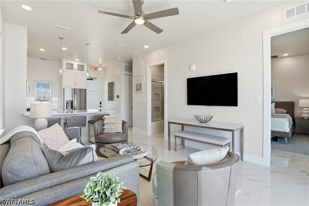 2 Bed Waterfront Home for Sale in Island Shores, photo 8