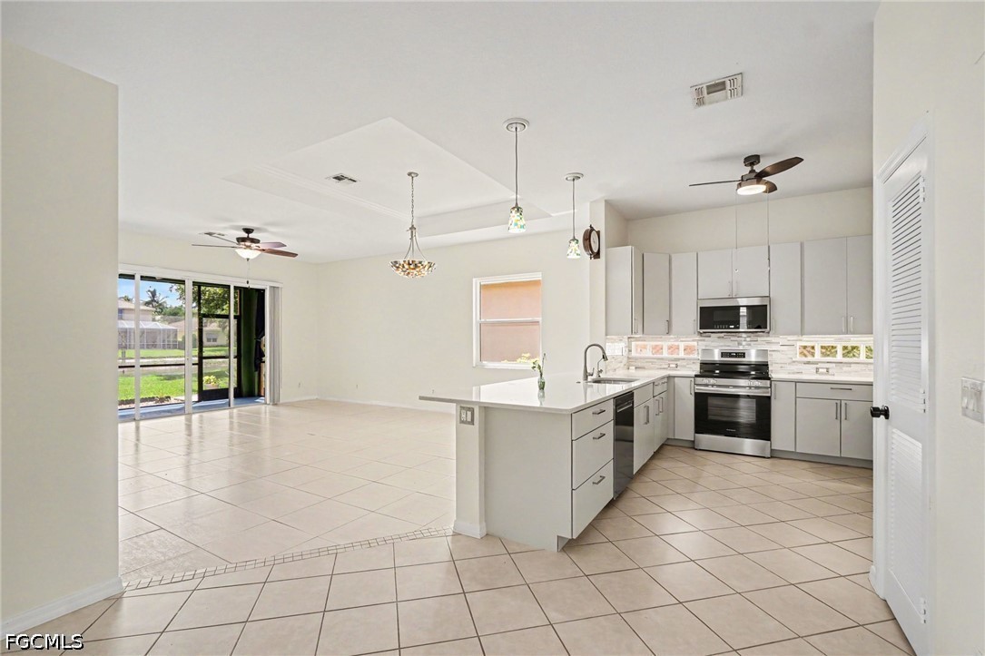 3 Bed Waterfront Home for Sale in Coral Lakes, photo 8