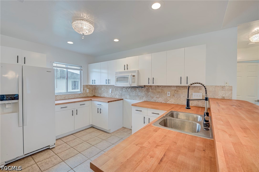 3 Bed Waterfront Home for Sale in Lehigh Acres, photo 8