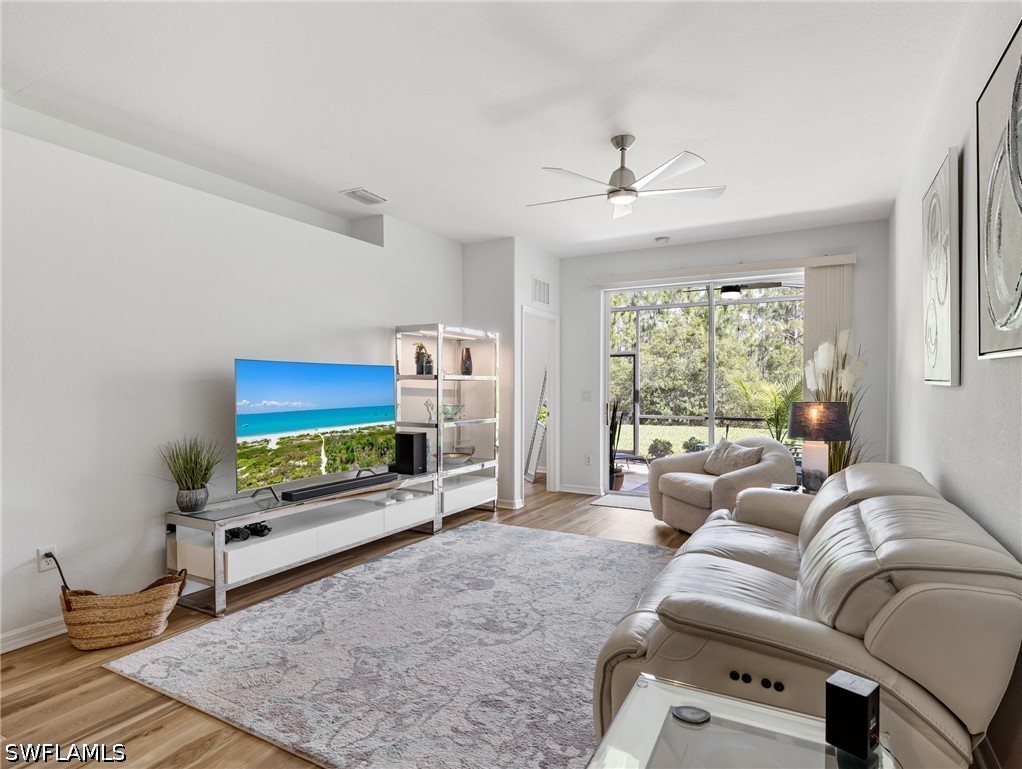 3 Bed Attached for Sale in Bella Terra, FL — photo 8