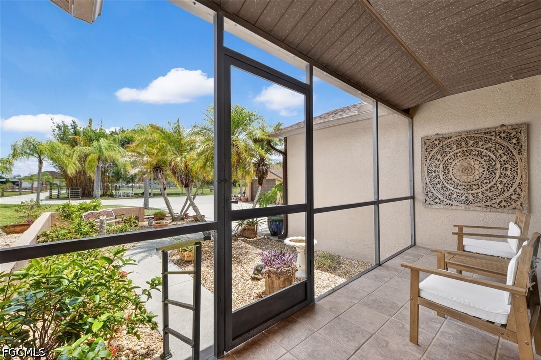 3 Bed Pool Home for Sale in Fort Myers, photo 8