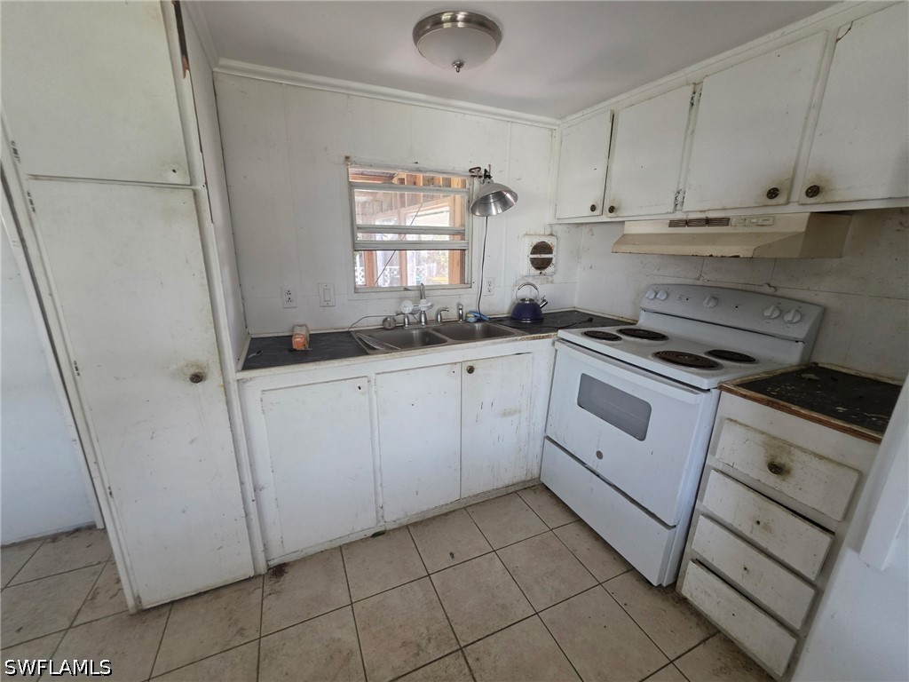 4 Bed ManufacturedHome for Sale in Naples, photo 8