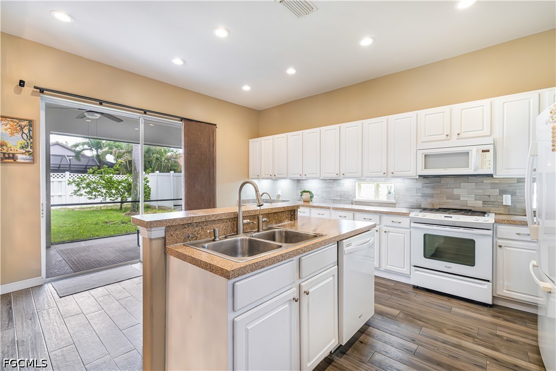 3 Bed SingleFamilyResidence for Sale in Timber Ridge, photo 8