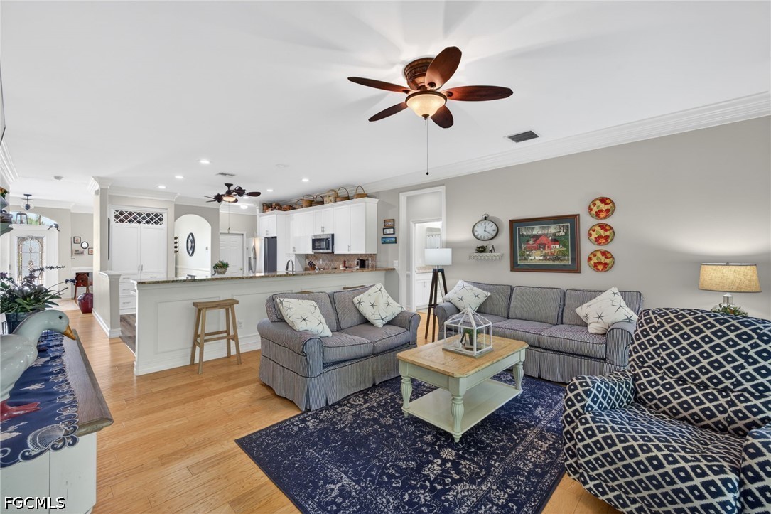 4 Bed SingleFamilyResidence for Sale in Silverlakes, photo 8