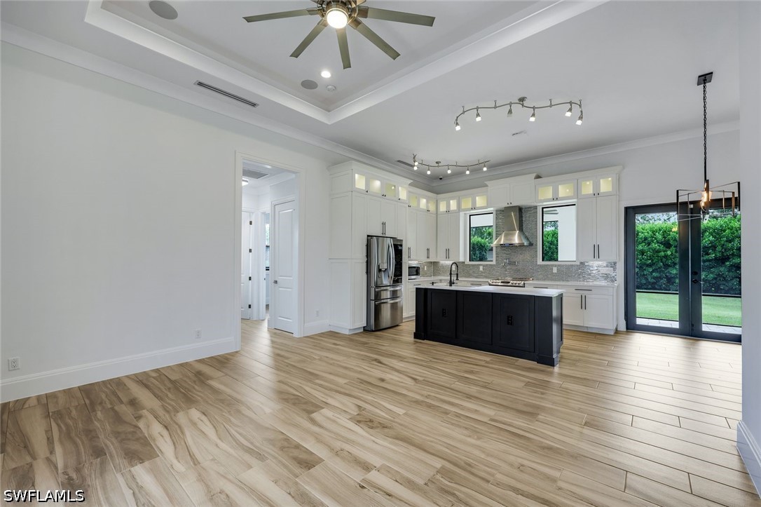 3 Bed SingleFamilyResidence for Sale in Naples, photo 8