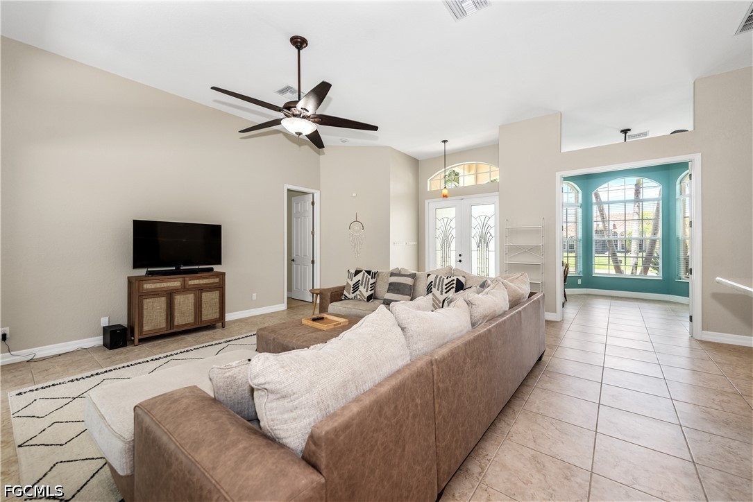 4 Bed Pool Home for Sale in Cape Coral, photo 8