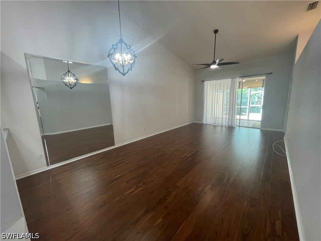 3 Bed Attached for Sale in Naples, photo 8