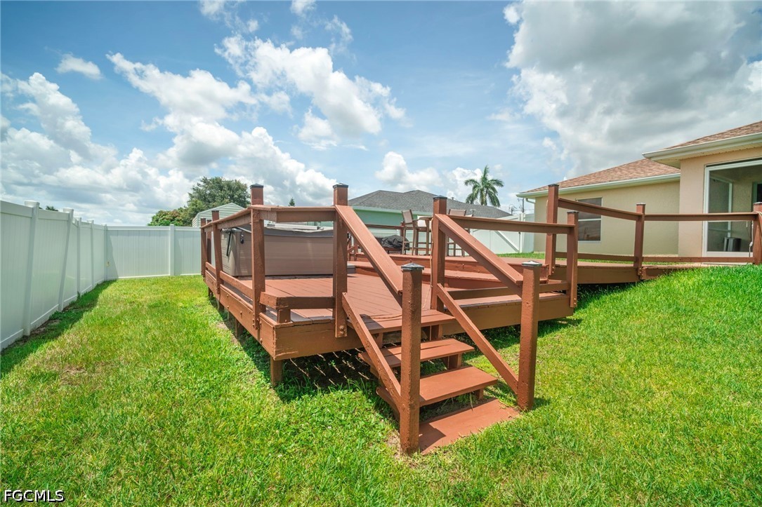 3 Bed Waterfront Home for Sale in Lehigh Acres, photo 8
