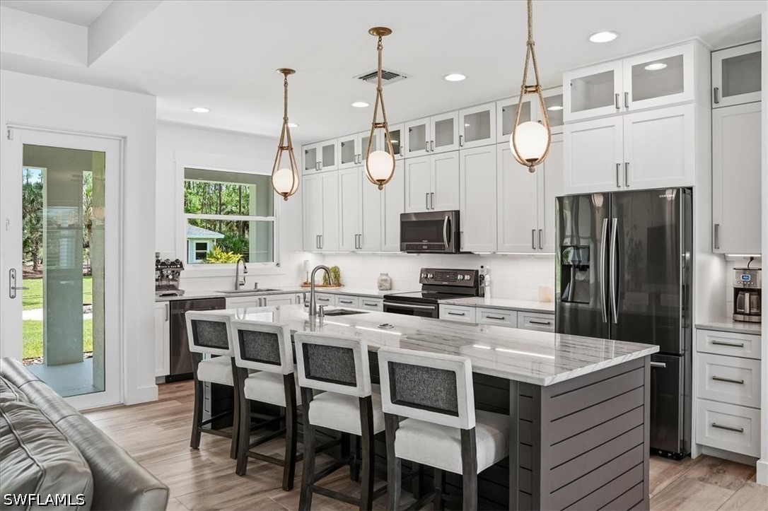 4 Bed SingleFamilyResidence for Sale in Naples, photo 8