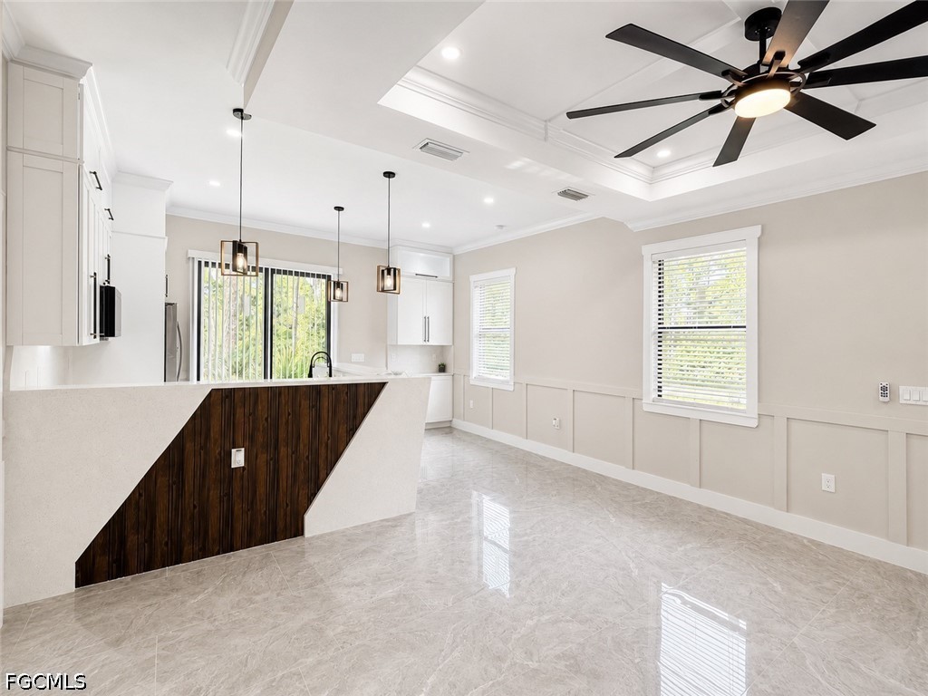 3 Bed SingleFamilyResidence for Sale in Lehigh Acres, photo 8