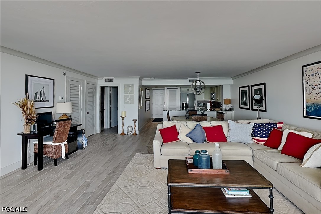 2 Bed Pool Home for Sale in Fort Myers, photo 8