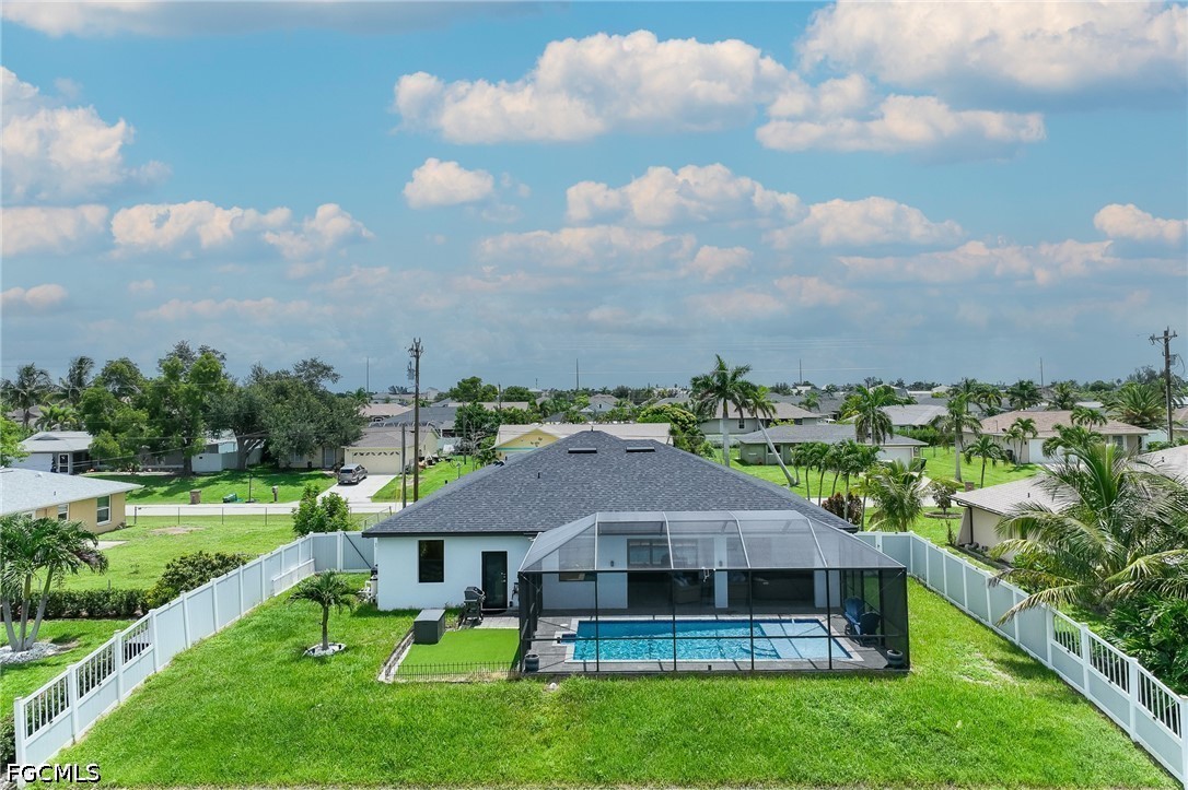 3 Bed Pool Home for Sale in Cape Coral, photo 8