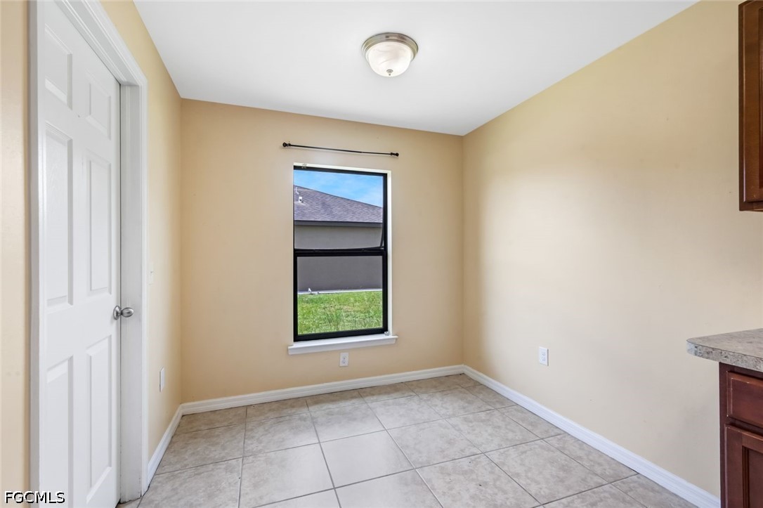 3 Bed SingleFamilyResidence for Sale in Lehigh Acres, photo 8