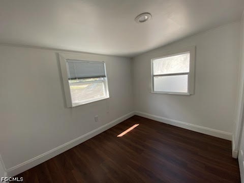 2 Bed SingleFamilyResidence for Sale in Gortons, photo 8