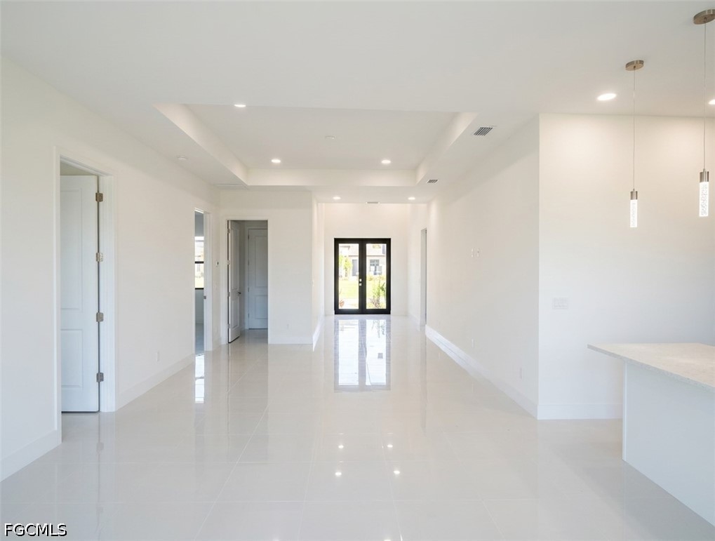 4 Bed SingleFamilyResidence for Sale in Cape Coral, photo 8