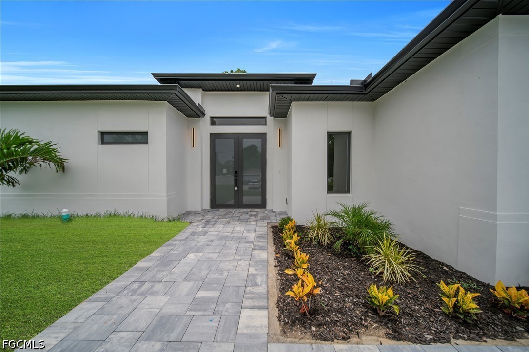 3 Bed Pool Home for Sale in Port Charlotte, photo 8