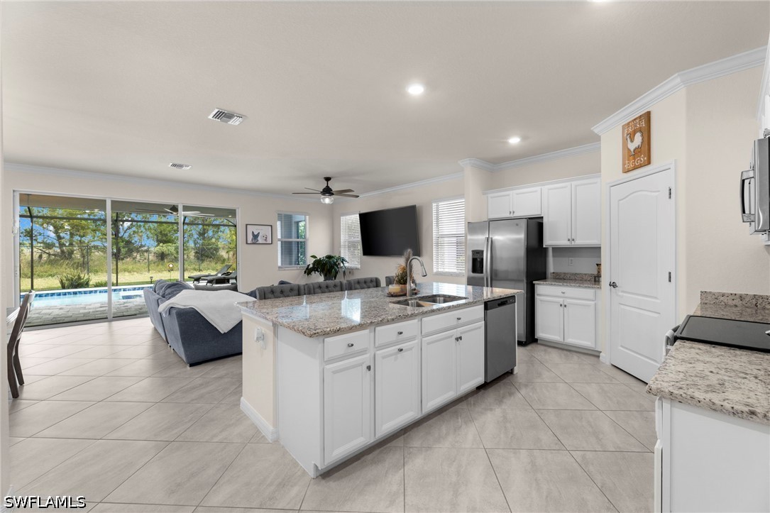3 Bed Pool Home for Sale in Naples, photo 8