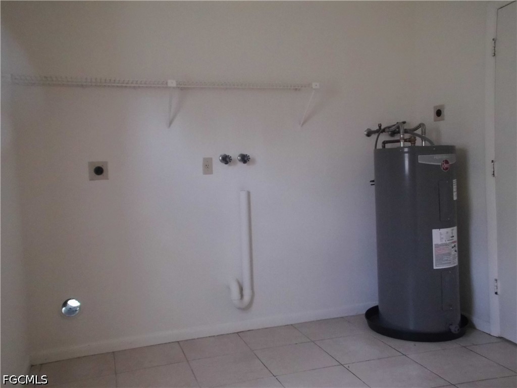 2 Bed SingleFamilyResidence for Sale in Sable Springs, FL — photo 8