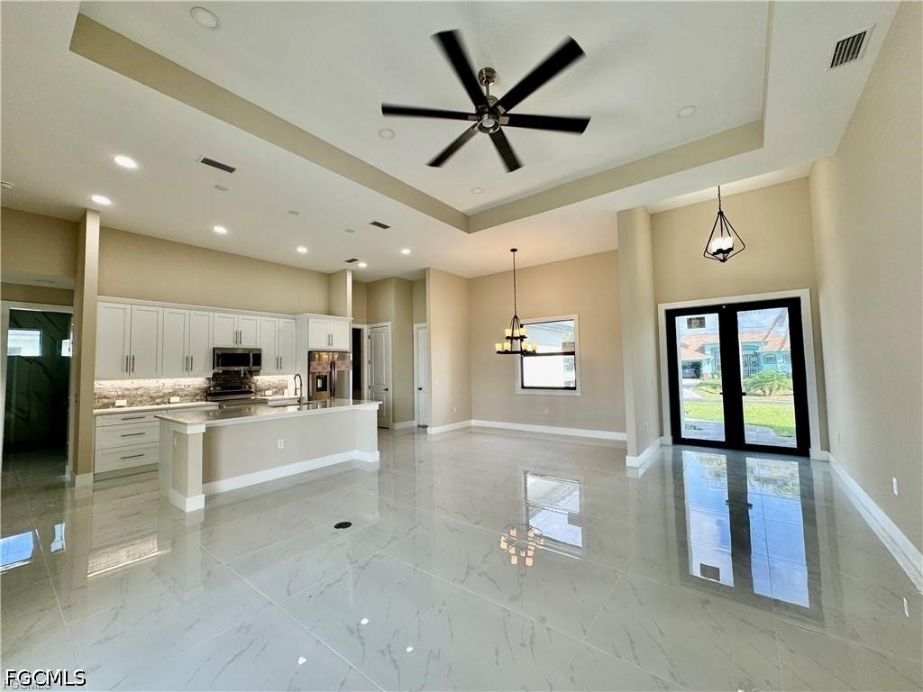 4 Bed SingleFamilyResidence for Sale in Cape Coral, photo 8