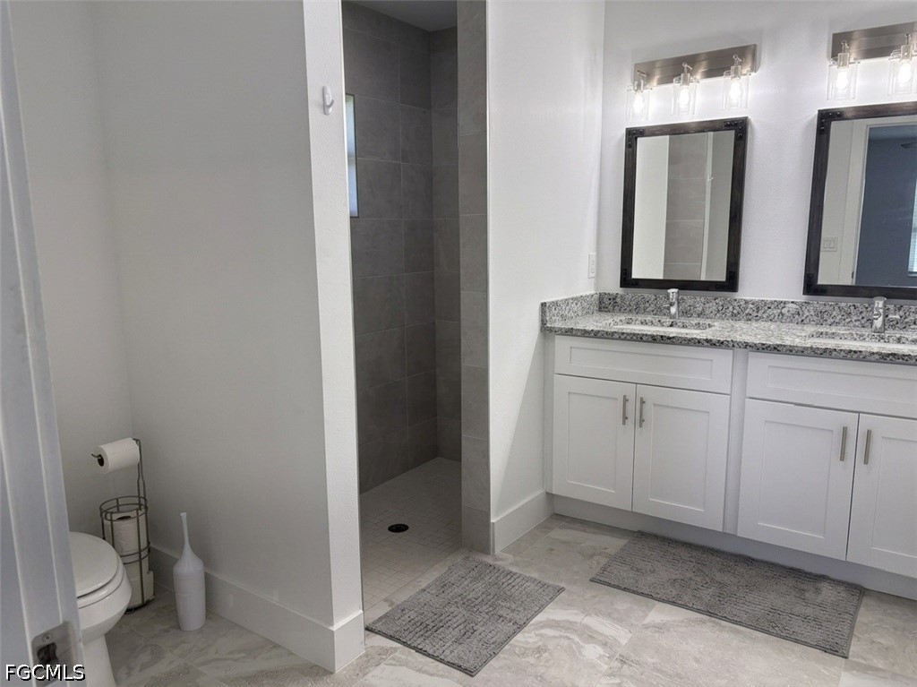 4 Bed SingleFamilyResidence for Sale in Cape Coral, photo 8