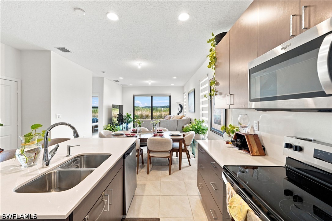 2 Bed SingleFamilyResidence for Sale in Silverwood, photo 8