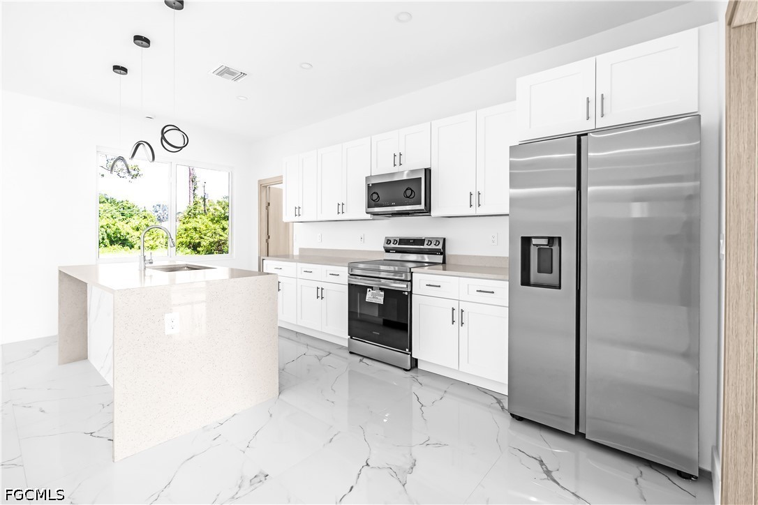 3 Bed SingleFamilyResidence for Sale in Lehigh Acres, FL — photo 8