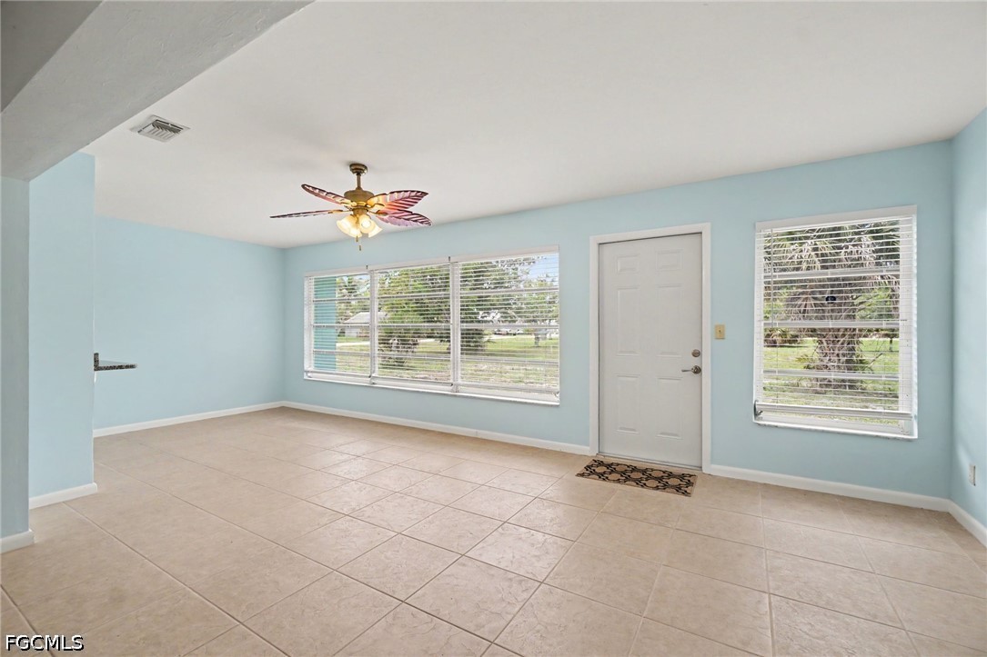3 Bed SingleFamilyResidence for Sale in Bokeelia, photo 8