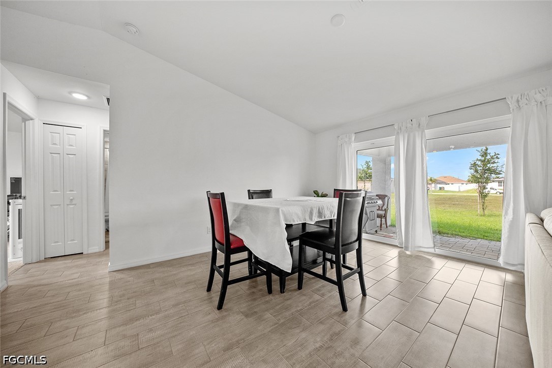 3 Bed SingleFamilyResidence for Sale in Cape Coral, photo 8