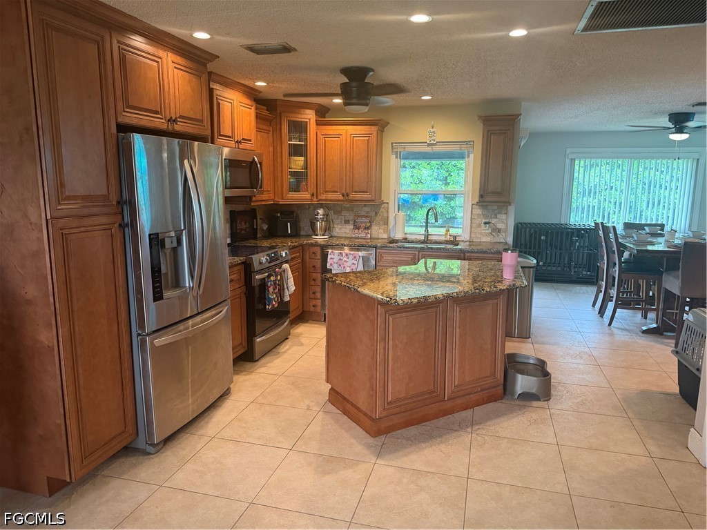 3 Bed SingleFamilyResidence for Sale in Cape Coral, FL — photo 8