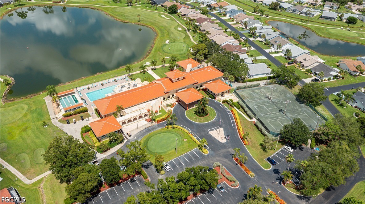 2 Bed SingleFamilyResidence for Sale in North Fort Myers, FL — photo 8