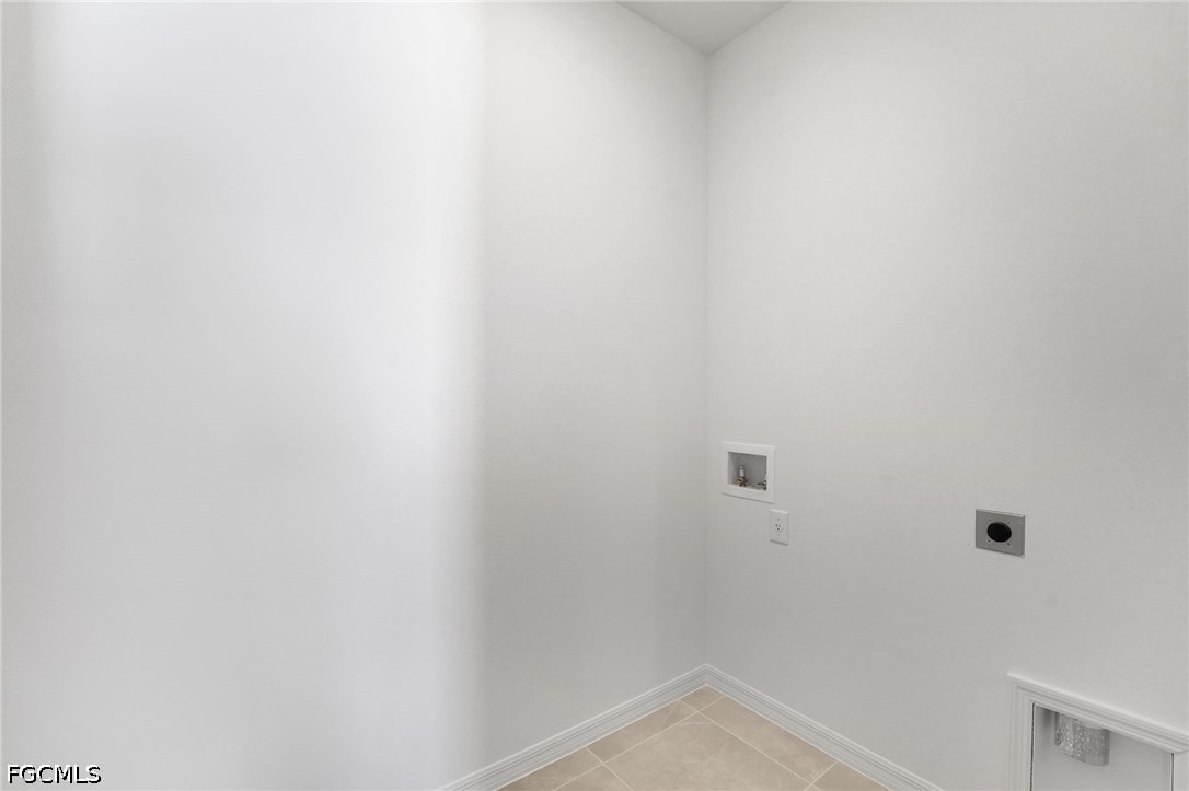4 Bed SingleFamilyResidence for Sale in Turnleaf, photo 8