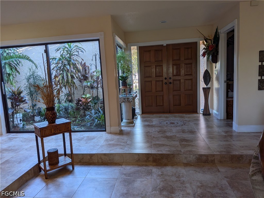 3 Bed Pool Home for Sale in Cape Coral, photo 8