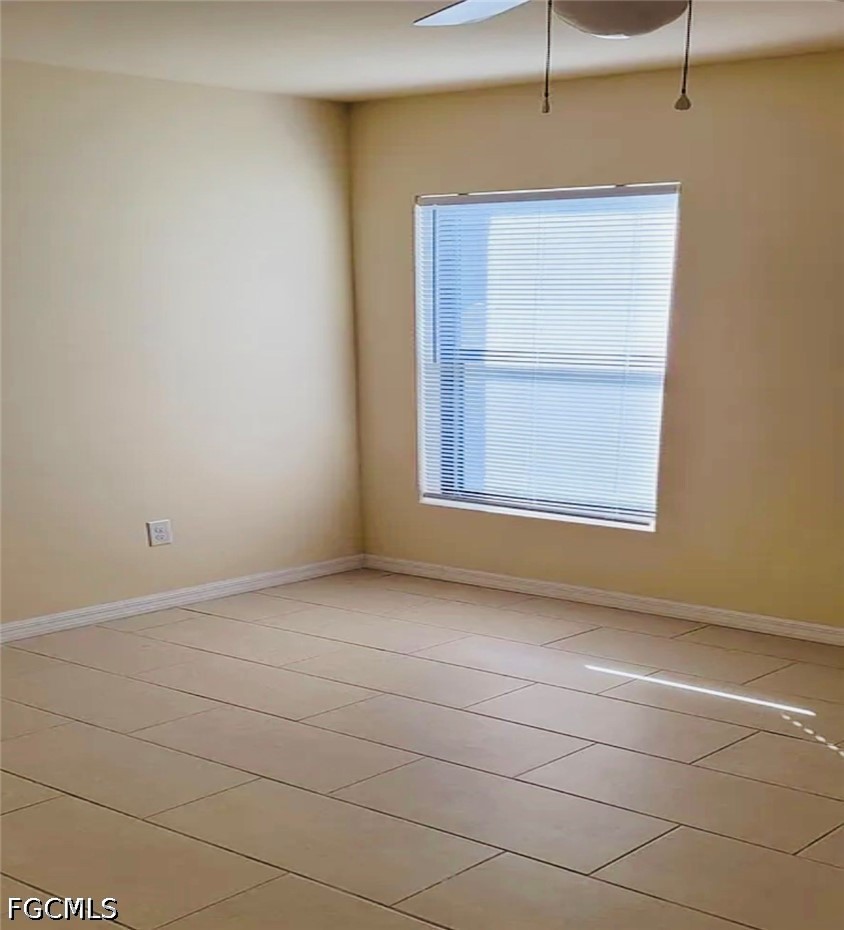 3 Bed Duplex for Sale in Cape Coral, photo 8