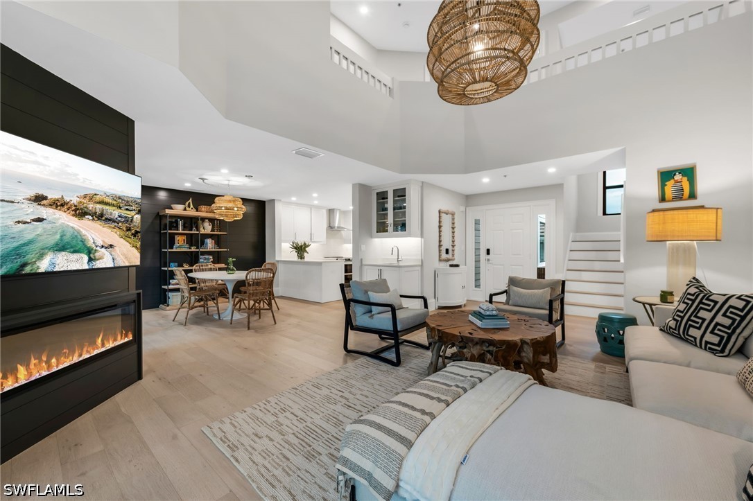2 Bed Attached for Sale in Naples, FL, $1,600,000 — photo 8