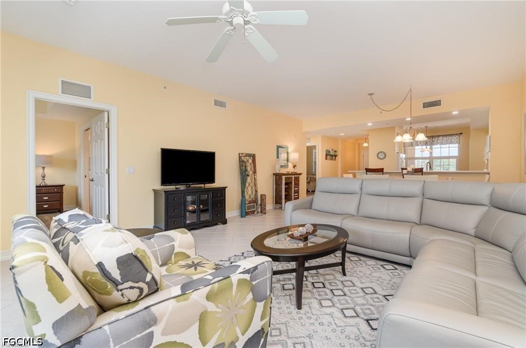 2 Bed Condominium for Sale in Siena, FL, $5,800 — photo 8