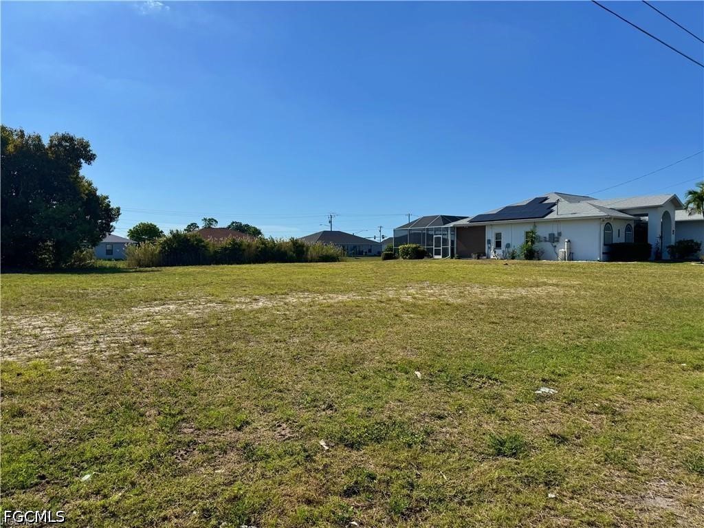 Waterfront Home for Sale in Cape Coral, FL, $112,000 — photo 8