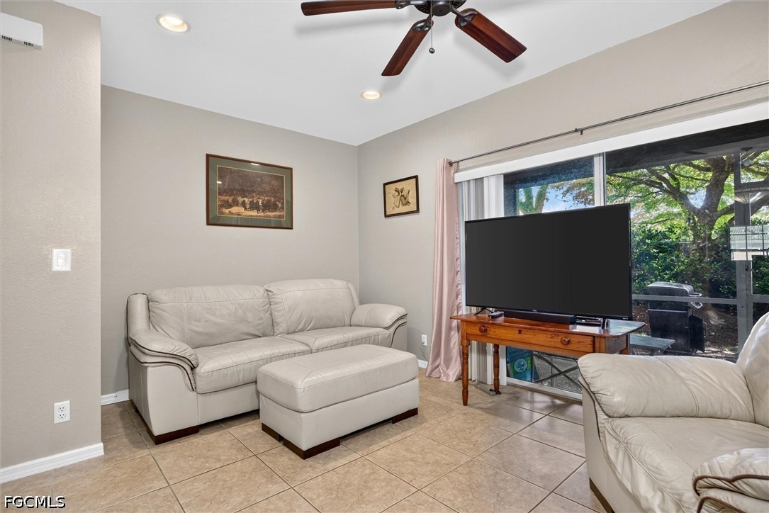 2 Bed Townhouse for Sale in Cypress Landing, photo 8