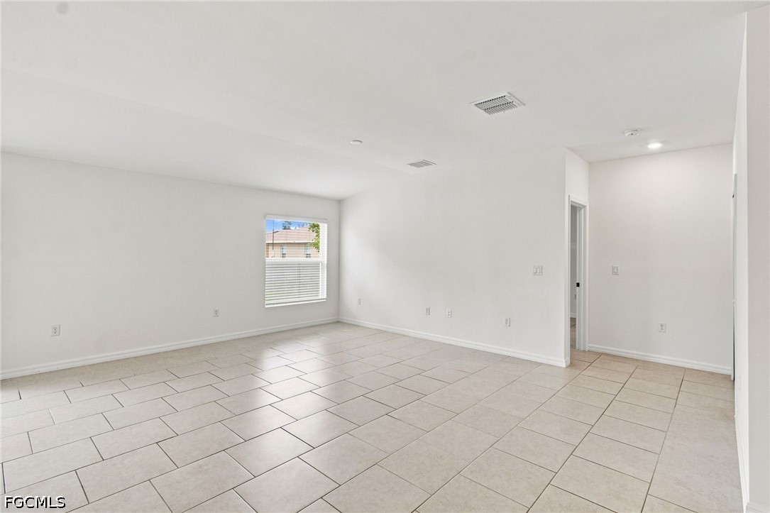 4 Bed SingleFamilyResidence for Sale in Cape Coral, FL — photo 8