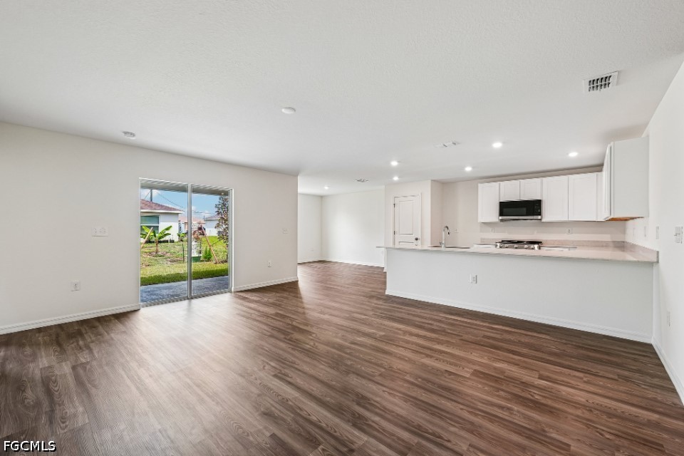4 Bed SingleFamilyResidence for Sale in Punta Gorda, FL — photo 8